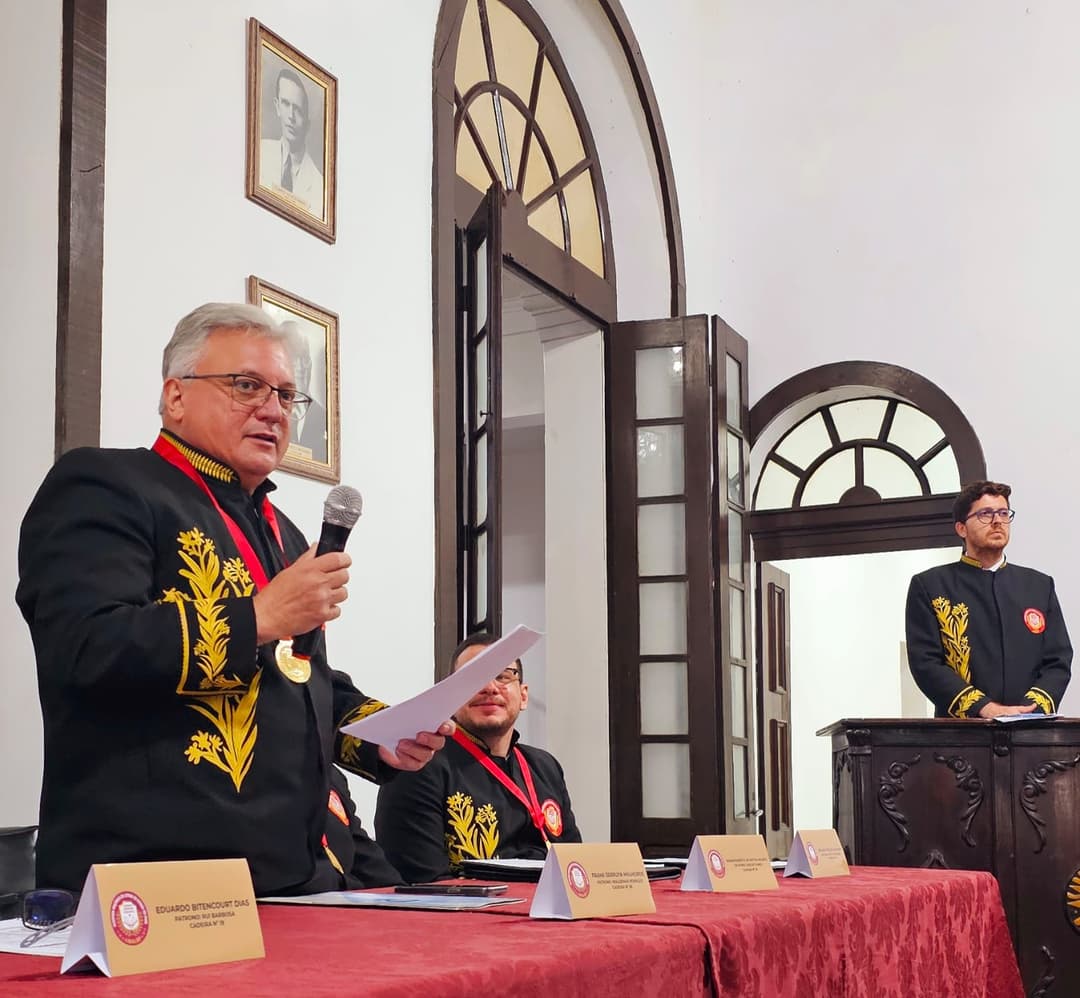 Sessão de Posse dos Novos Acadêmicos da AMALEP