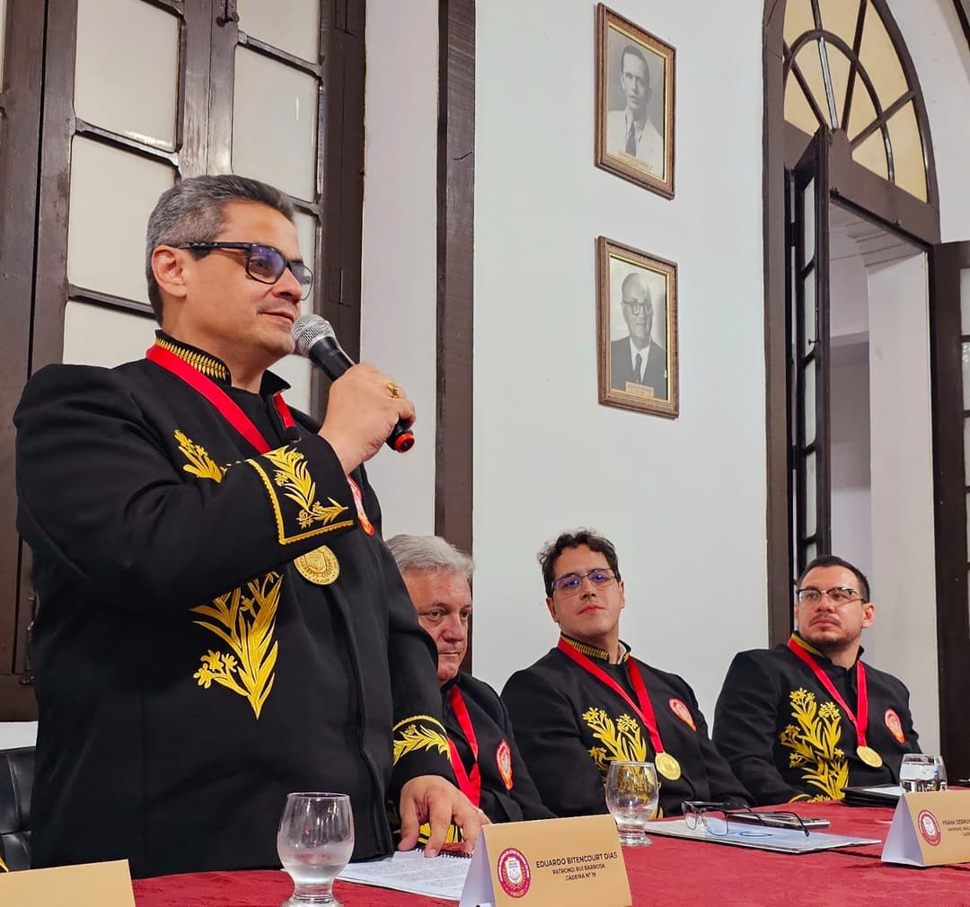 Sessão de Posse dos Novos Acadêmicos da AMALEP
